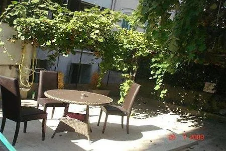 Nocleg ze śniadaniem Villa Aramis Guesthouse