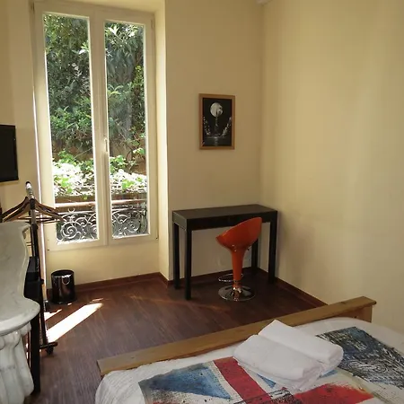 Couette-café Villa Aramis Guesthouse Nice