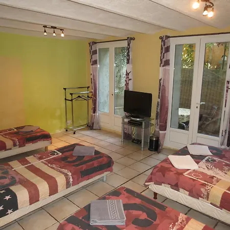 Villa Aramis Guesthouse 3* Nice