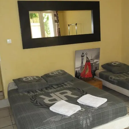Villa Aramis Guesthouse Nocleg ze śniadaniem 3*