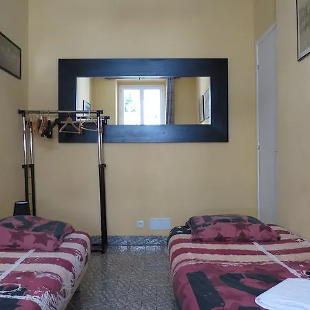 Villa Aramis Guesthouse Couette-café 3*