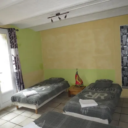 Villa Aramis Guesthouse 3* Nicea