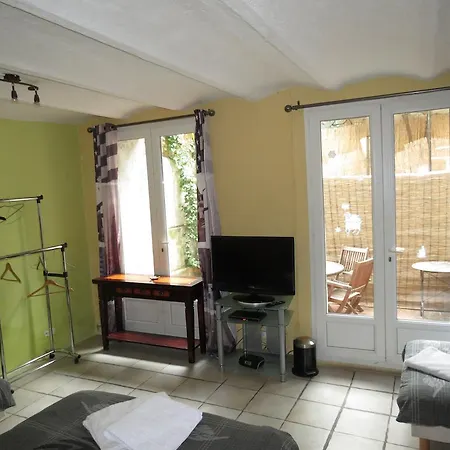 Villa Aramis Guesthouse Couette-café Nice